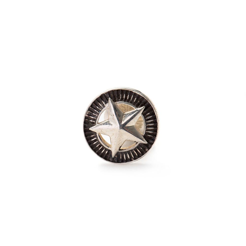 【国内即発】≪chibi jewels≫シルバー スター コンチョピアス 9e853f6bff57dfd96a041ea67daba4