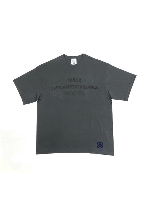 PRINT TEE (SLATE GRAY) / ステンシル ロゴ プリント Tシャツ
