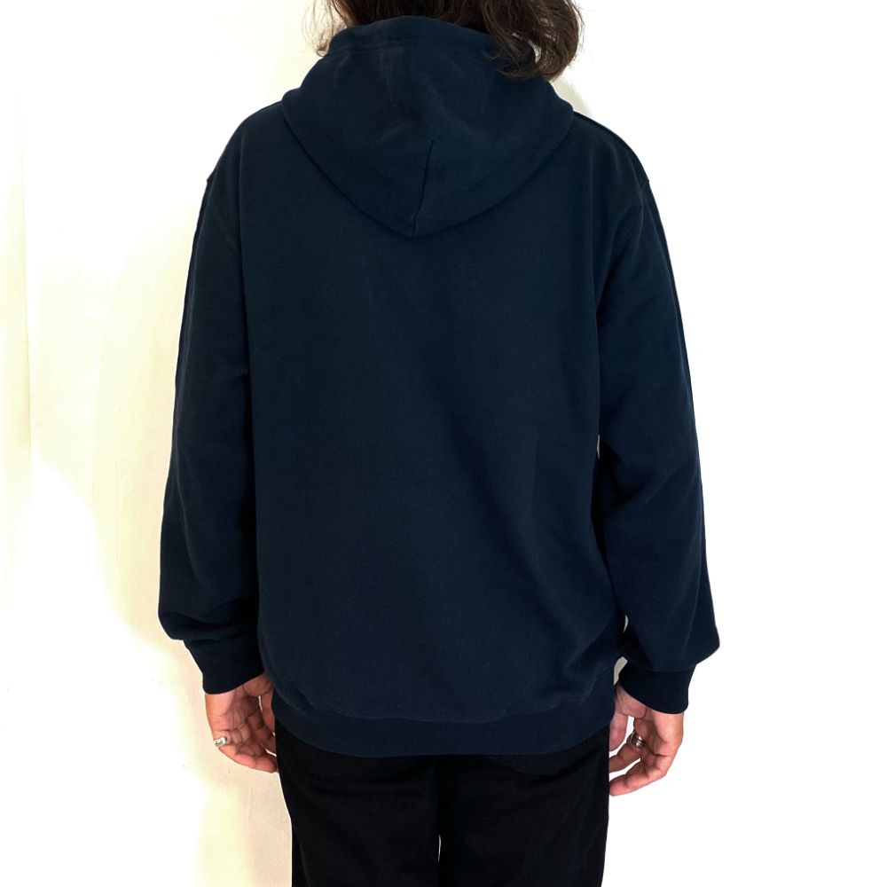 SCRIPT COLLEGE HOODIE (NAVY) / カレッジロゴ スウェットパーカー