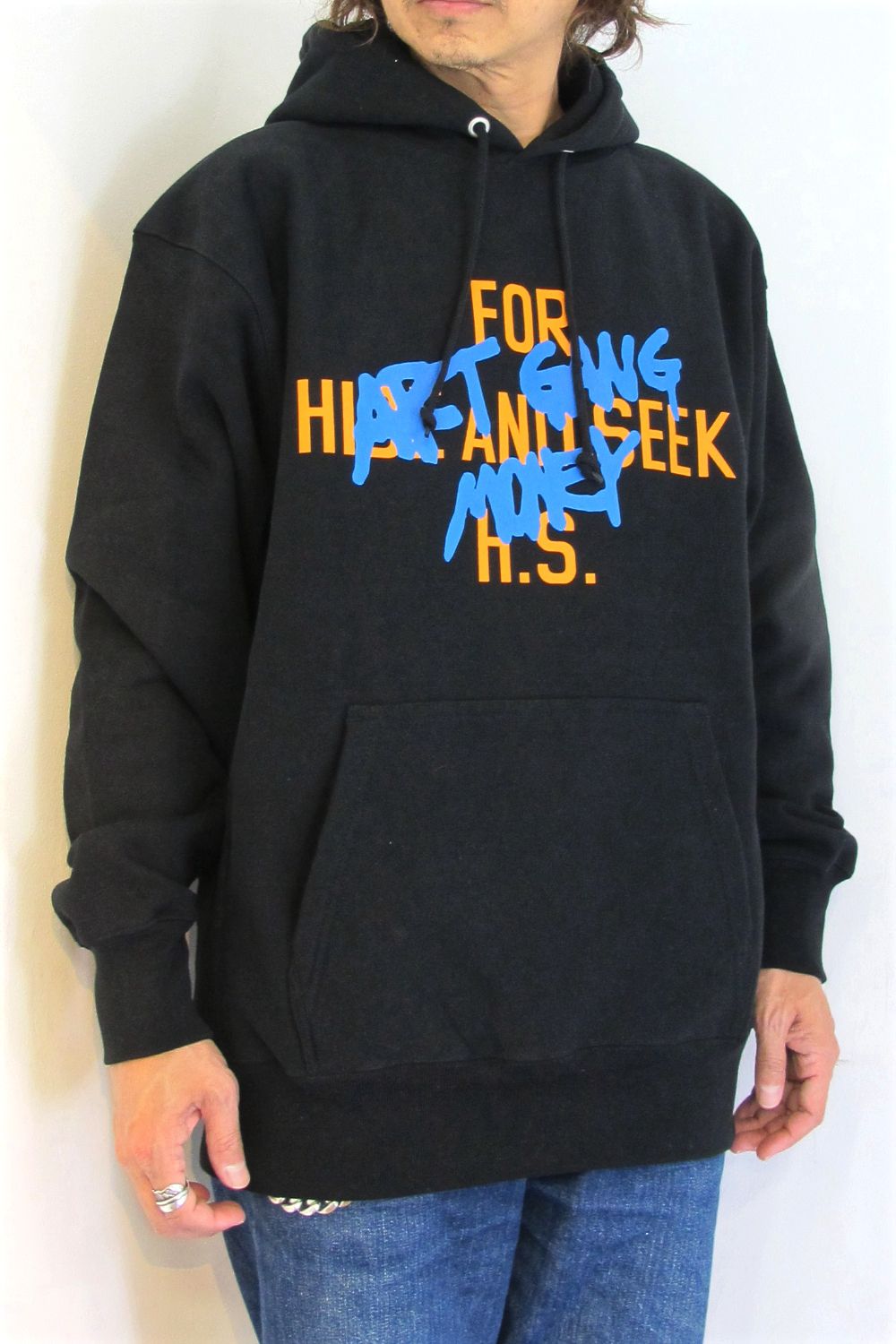 HIDE AND SEEK - ×SKOLOCT HOODED SWEATSHIRT (BLACK) / スコロクト