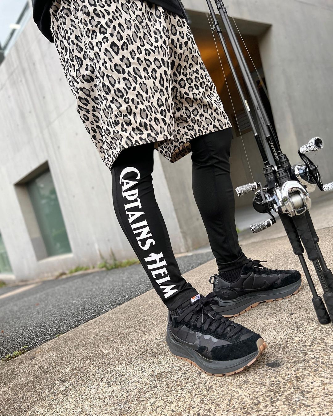 CAPTAINS HELM - ACTIVE TECHNOLOGY TIGHTS (BLACK) / アクティブ 