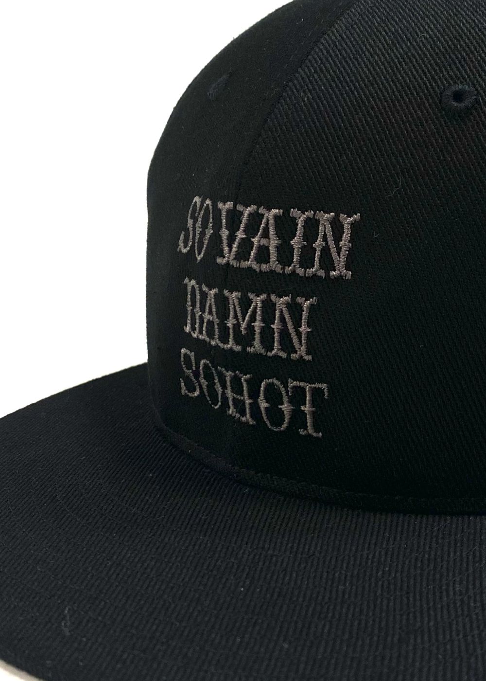 S.V.D.S.H EMBROIDERY CAP (BLACK×CHACOAL) / オリジナル ロゴ刺繍 キャップ
