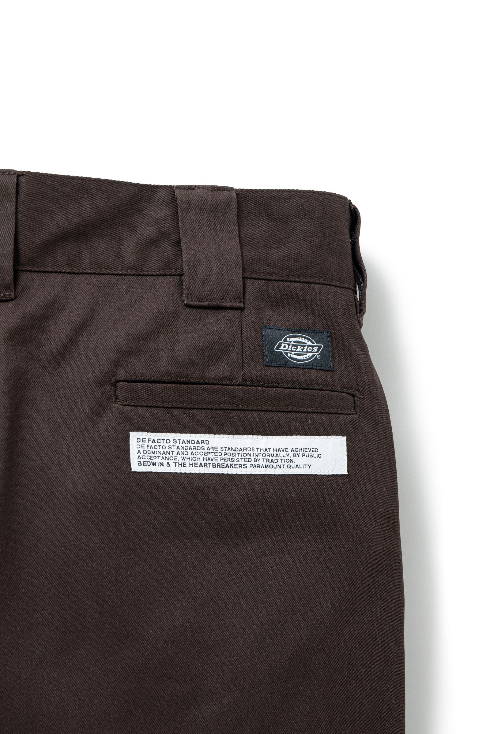 10/L DICKIES SLIM FIT PANTS "BENEDICT" (D.BROWN) / ディッキーズ コラボチノパンツ