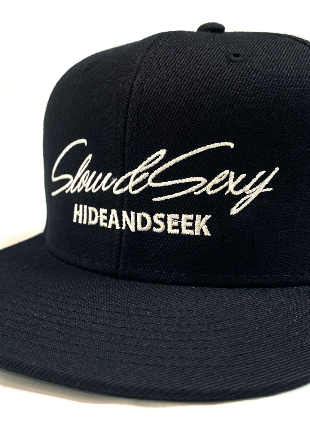 × ASIAN STAR SLOW&SEXY Baseball CAP (BLACK/WHITE) / エイジアンスター コラボ 刺繍ロゴ ベースボールキャップ