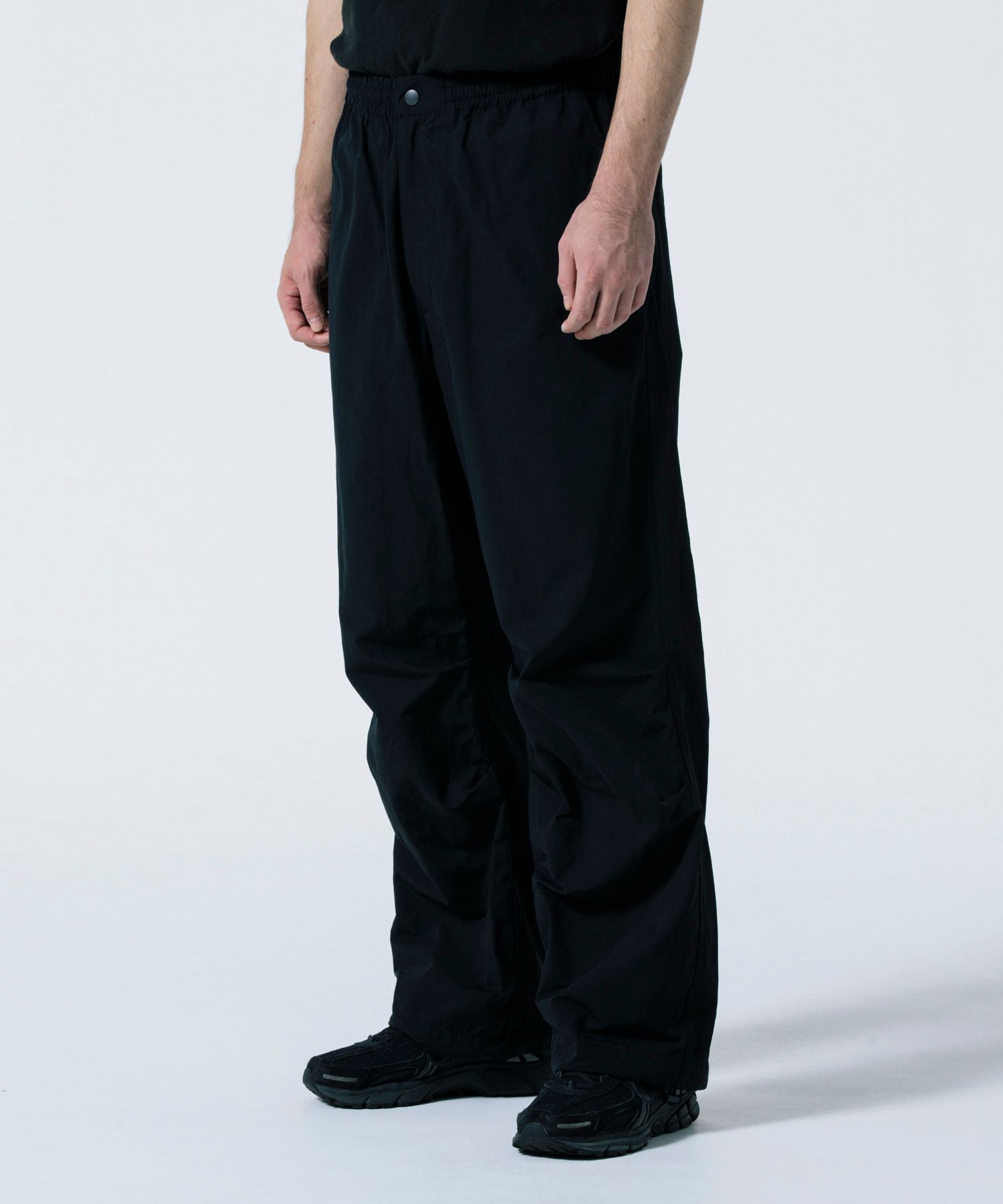 R9 PARACHUTE PANTS (BLACK) / パラシュート パンツ