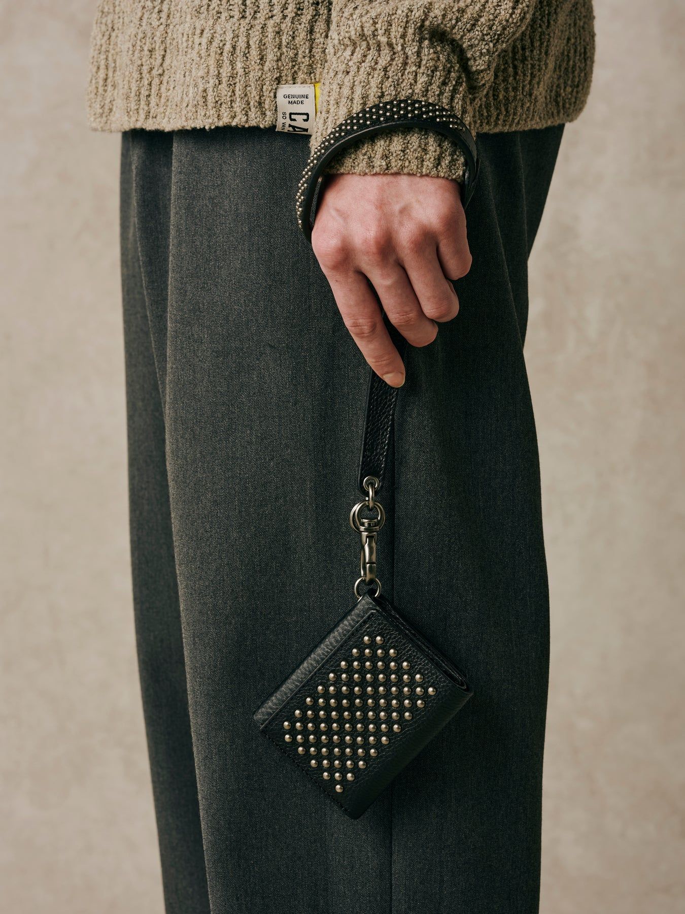 ROUND STUDS LEATHER MULTI WALLET (BLACK) / スタッズ レザー コンパクト マルチ ウォレット