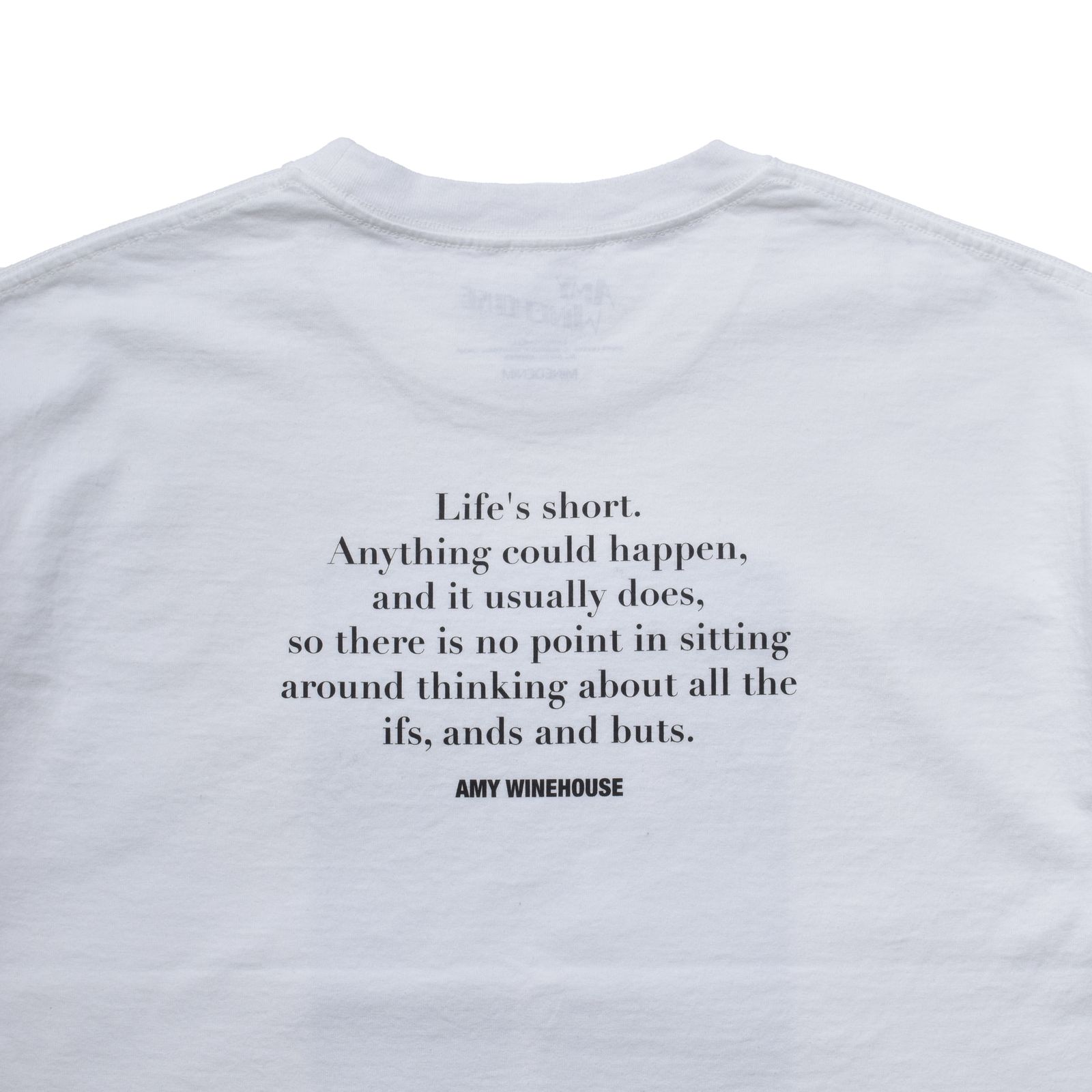 Amy Winehouse "Lean On A Car" Photo S/S (WHITE) / エイミー・ワインハウス コラボ Tシャツ