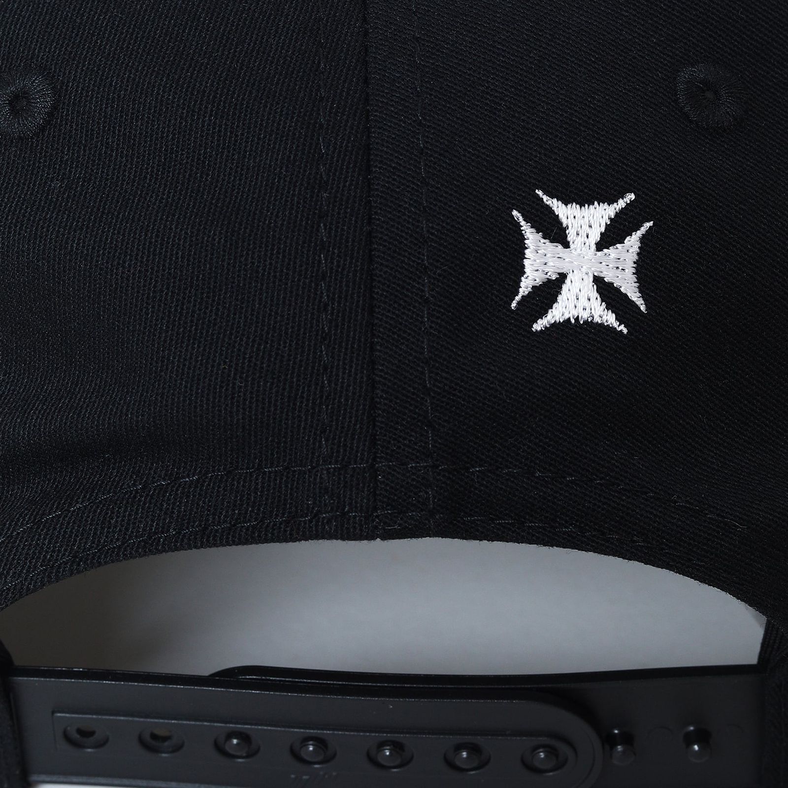 C&H LOGO COTTON CAP (BLACK) / ロゴ 刺繍 キャップ