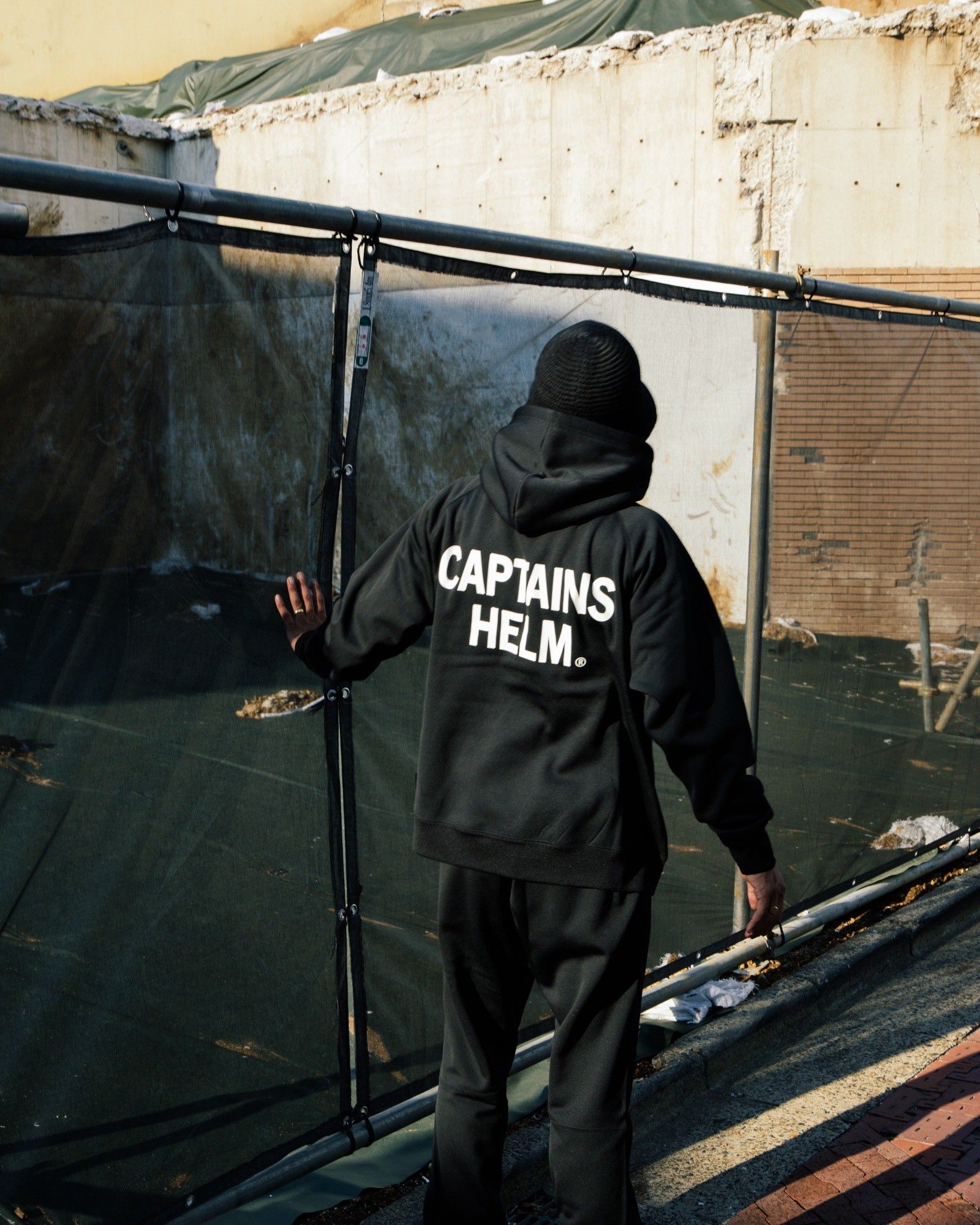 PLEASURE SEEKERS TEC HOODIE (BLACK) / セットアップ テック フーディー / セットアップ可能