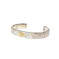 KARAKUSA Bangle 10mm width with Gold Point L (SILVER) / 24金Lポイント唐草平打ちバングル(10mm)
