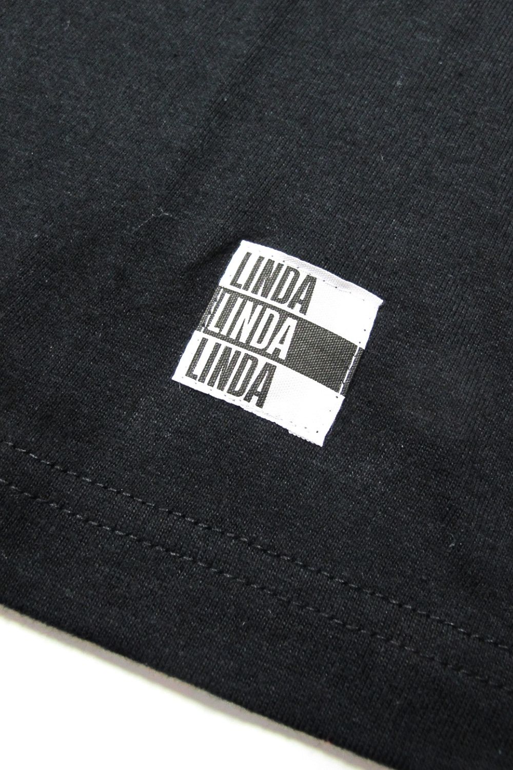 LINDA TEE-YOIYOI (BLACK) / リンダシリーズT