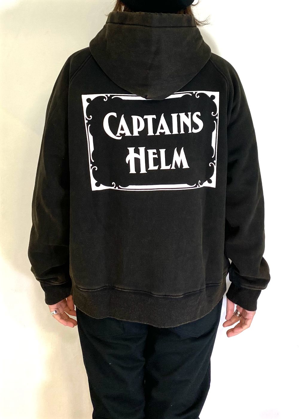VINTAGE LOGO HOODIE (VINTAGE BLACK) / ヴィンテージ加工 ロゴ スウェット パーカー