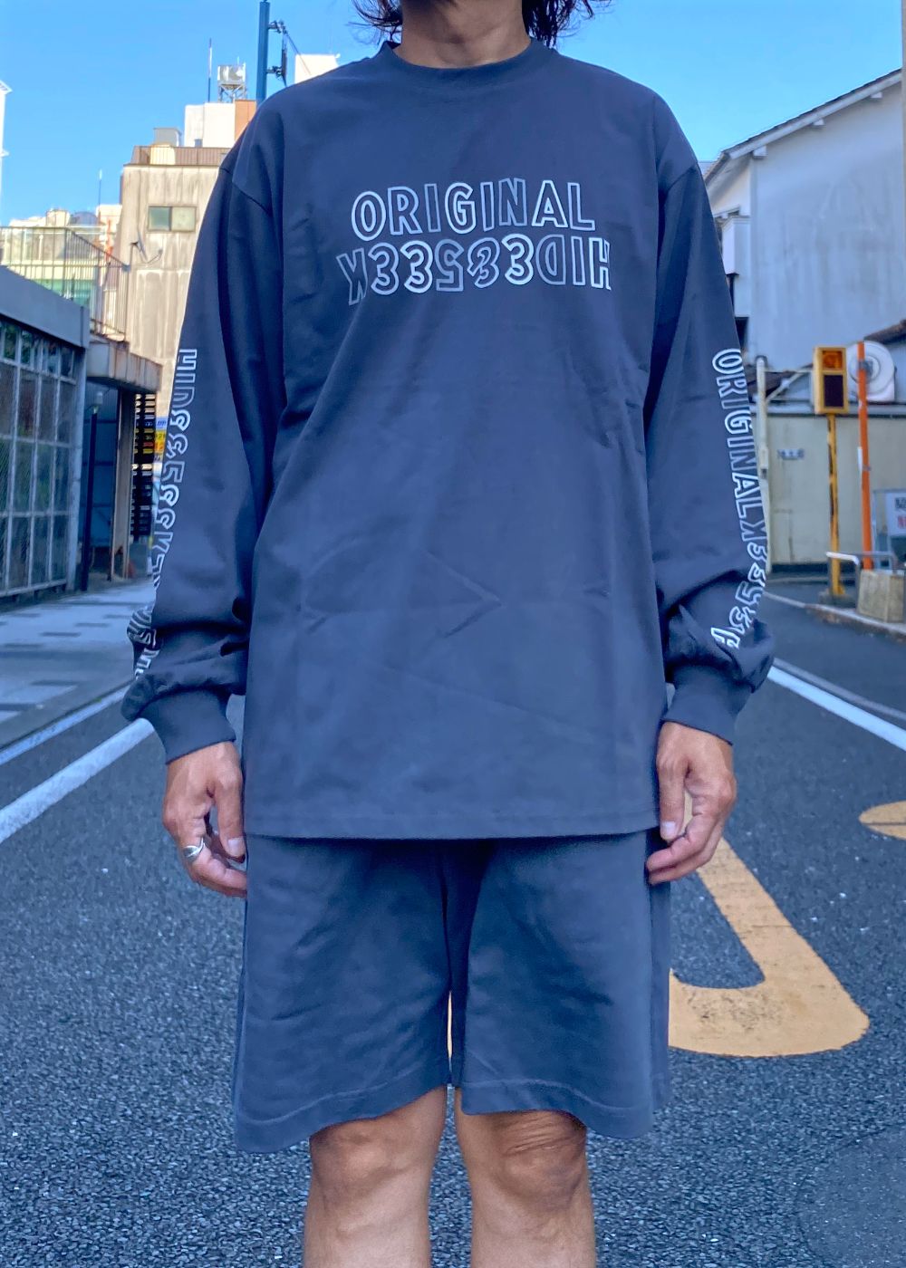 Original L/S Tee (CHARCOAL GRAY) / 西浦徹 コラボ ロンT