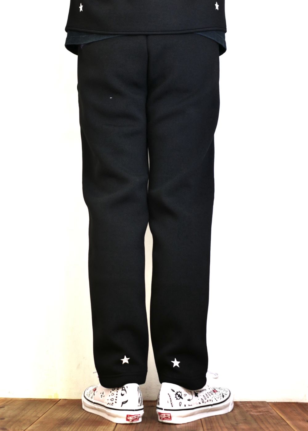 M&M CUSTOM PERFORMANCE - CARDBOARD KNIT PANTS (BLACK) / テック イージーパンツ /  セットアップ可能 | LOOPHOLE