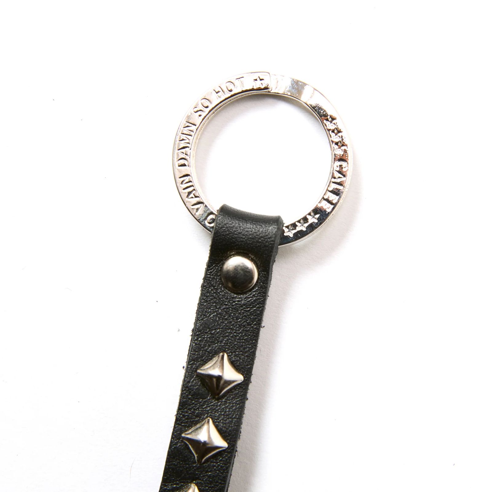 STUDS LEATHER KEY HOLDER (BLACK) / スタッズ レザー キーホルダー
