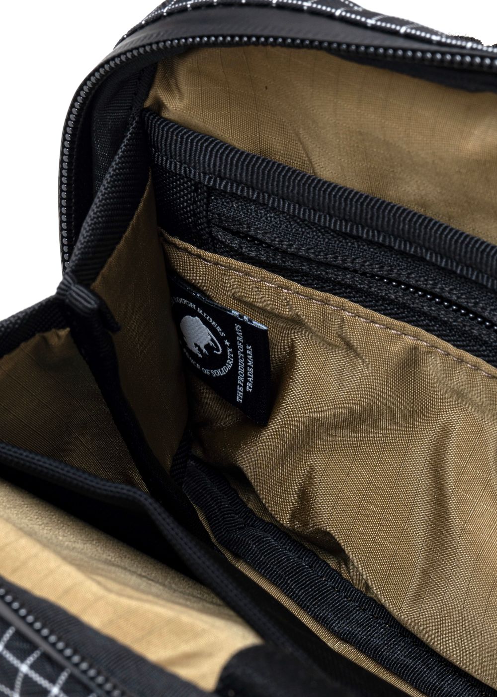 Qoo10] MYSTERY RANCH 日本正規品ミステリーランチ ショルダーバ