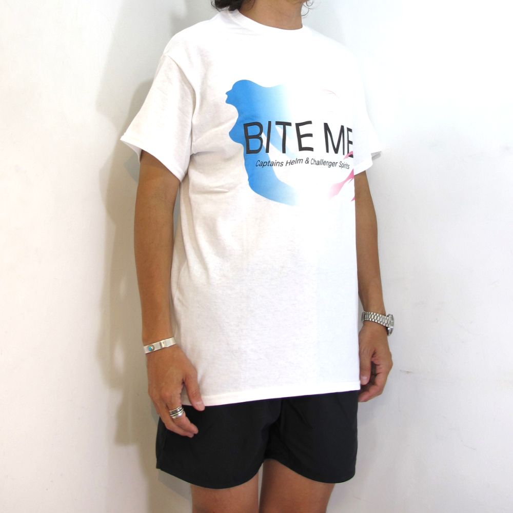 × CHALLENGER BITE ME TEE (WHITE) / チャレンジャー コラボT