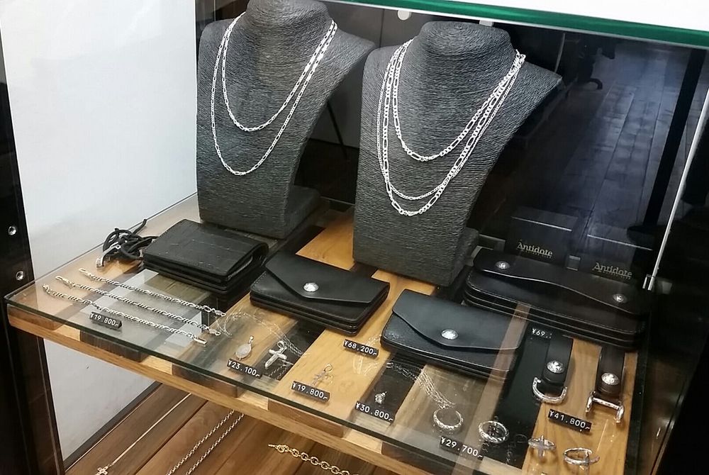 バレンタインギフトにお薦めのアクセサリーが勢揃い。