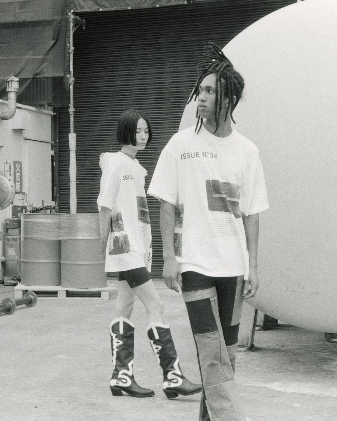 MEDEIA 2.0 Ex.S/S PRINTED TEE "MEDEIA 2.0" (WHITE) / ×Medeia 1.0 小松浩子 コラボ Tシャツ