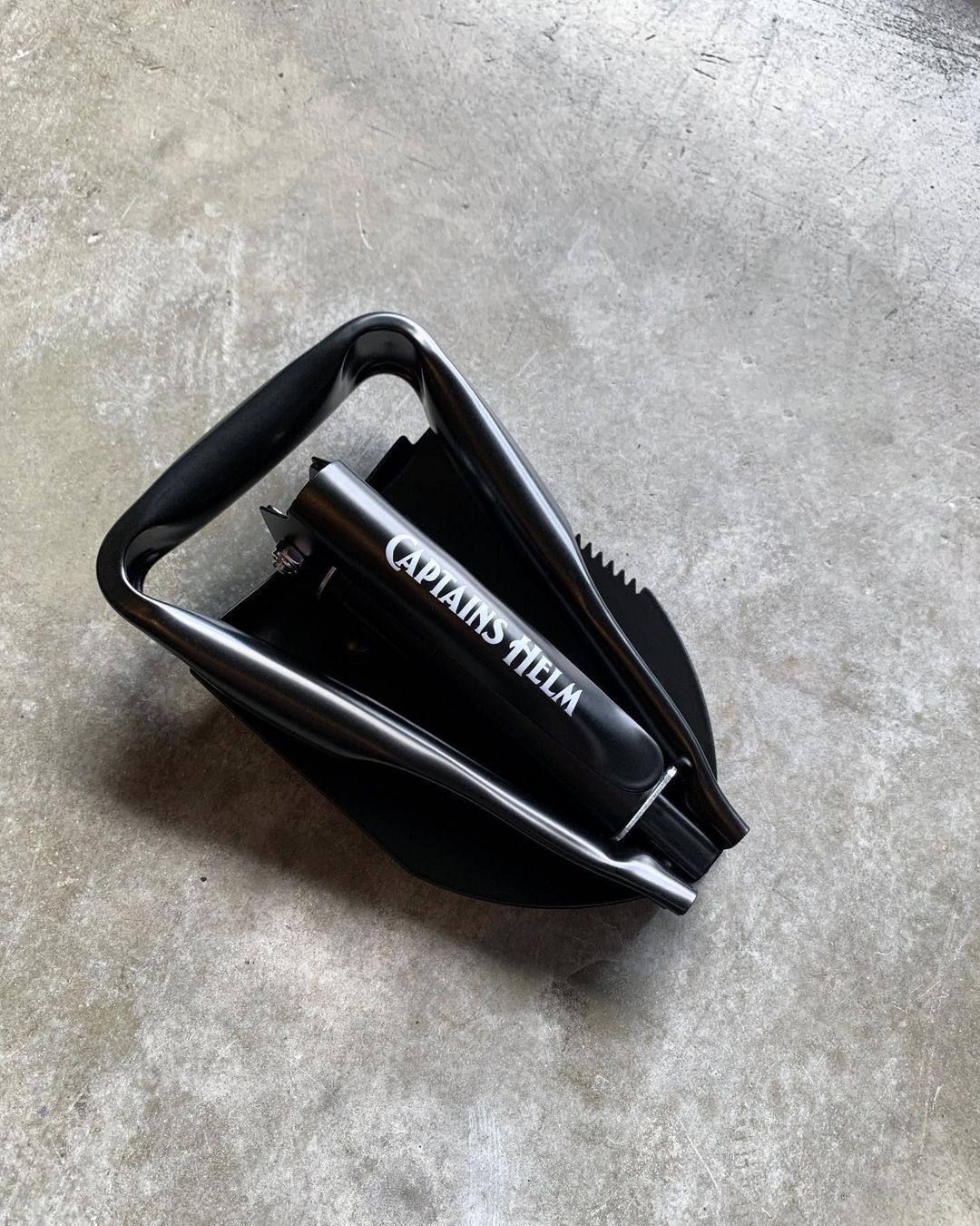 PORTABLE SHOVEL (BLACK) / ポータブル ショベル