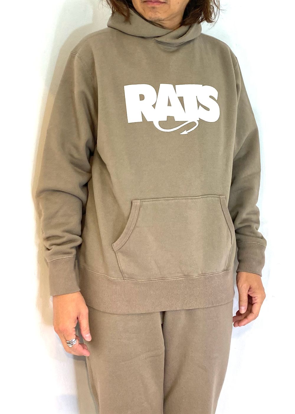 【ラスト1点】BOX LOGO HOODIE (KHAKI) / ロゴ アップリケ スウェット パーカー