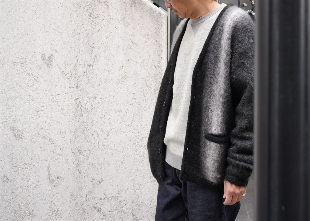 小奇麗なニットスタイル 最近人気です。