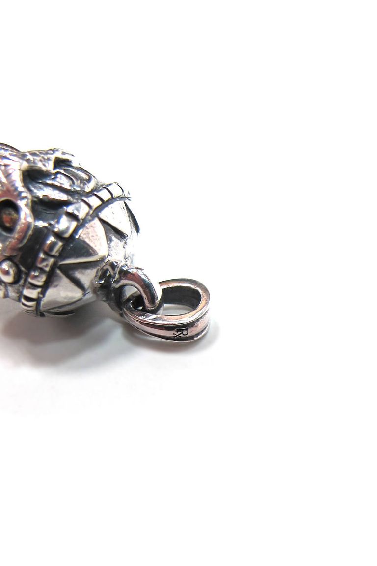 ANTIDOTE BUYERS CLUB - TIBETAN SKULL PENDANT (SILVER) / チベタン 