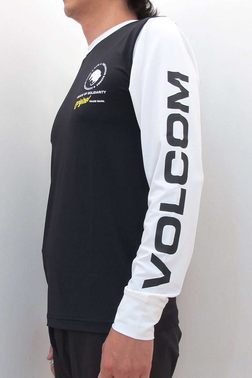 SURF L/S T-SHIRT Collaboration with VOLCOM (BLACK) / ボルコム コラボラッシュガード
