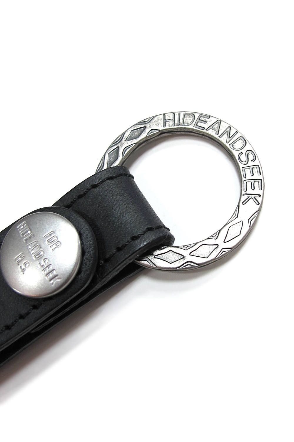 NEW ARRIVAL / HIDEANDSEEK | LOOPHOLE