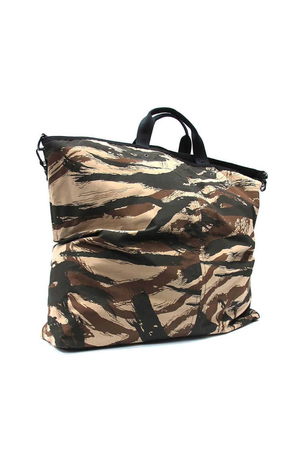 CAMO HELMET BAG collaboration with PORTER (CAMOUFLAGE) / ポーター コラボトートバッグ