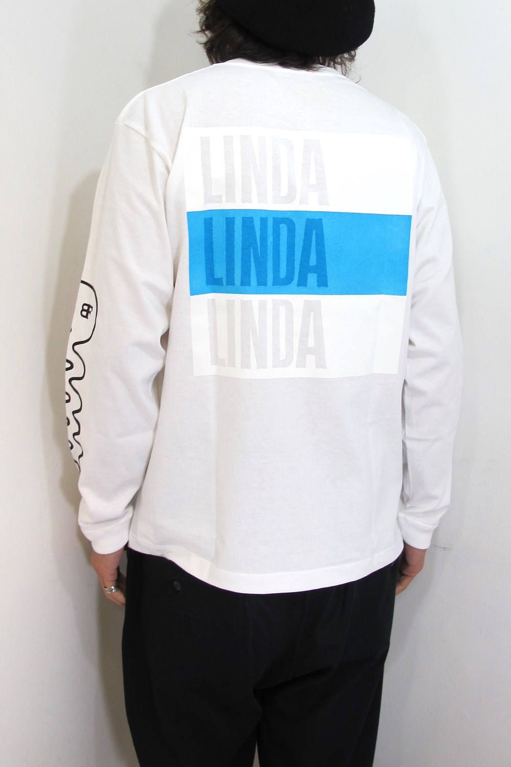 ×F-LAGSTUF-F "LINDA" L/S TEE (WHITE) / ×フラグスタフ コラボレーションロンT