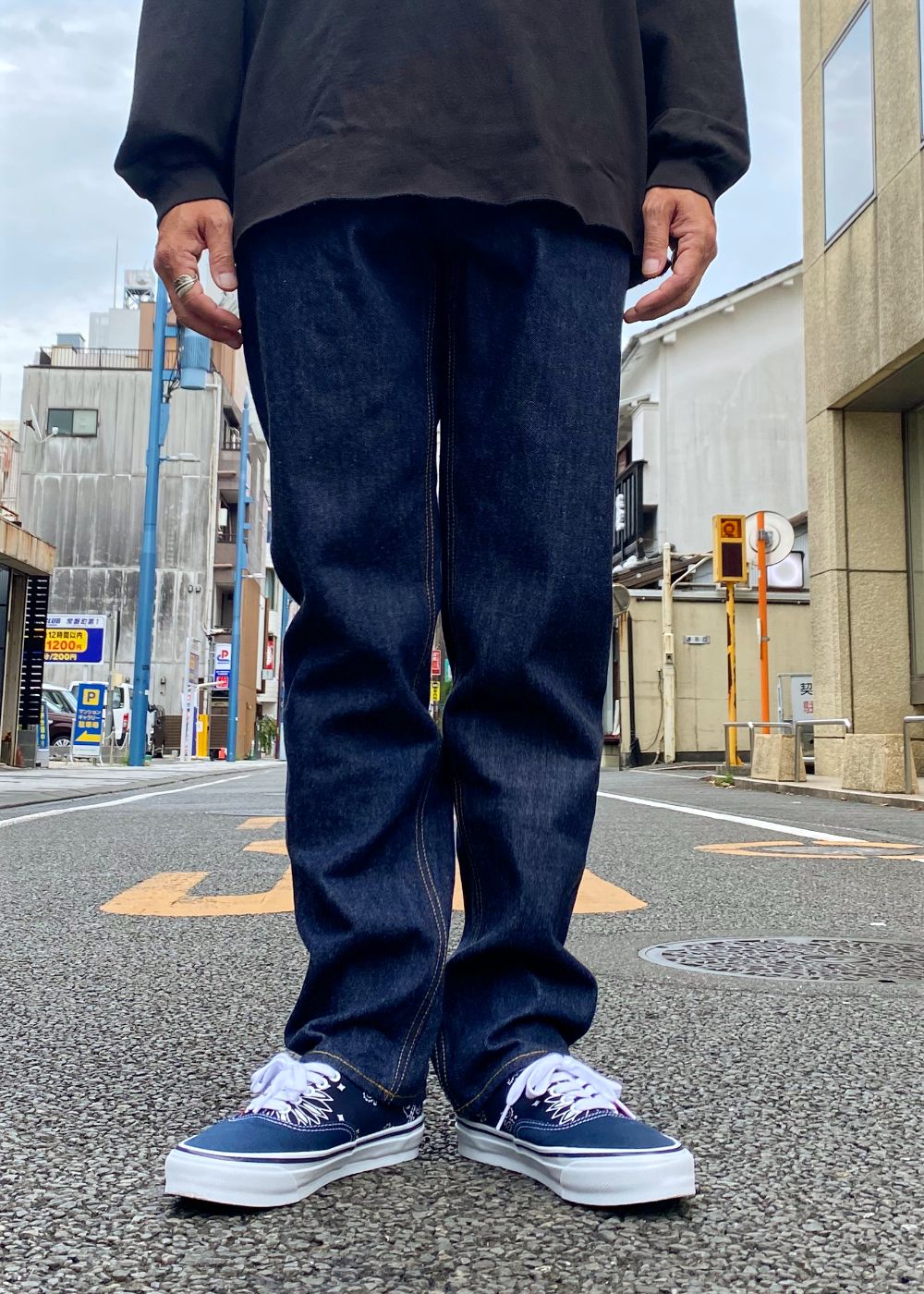 R9 05 DENIM PANTS (INDIGO) / テーパード デニム パンツ