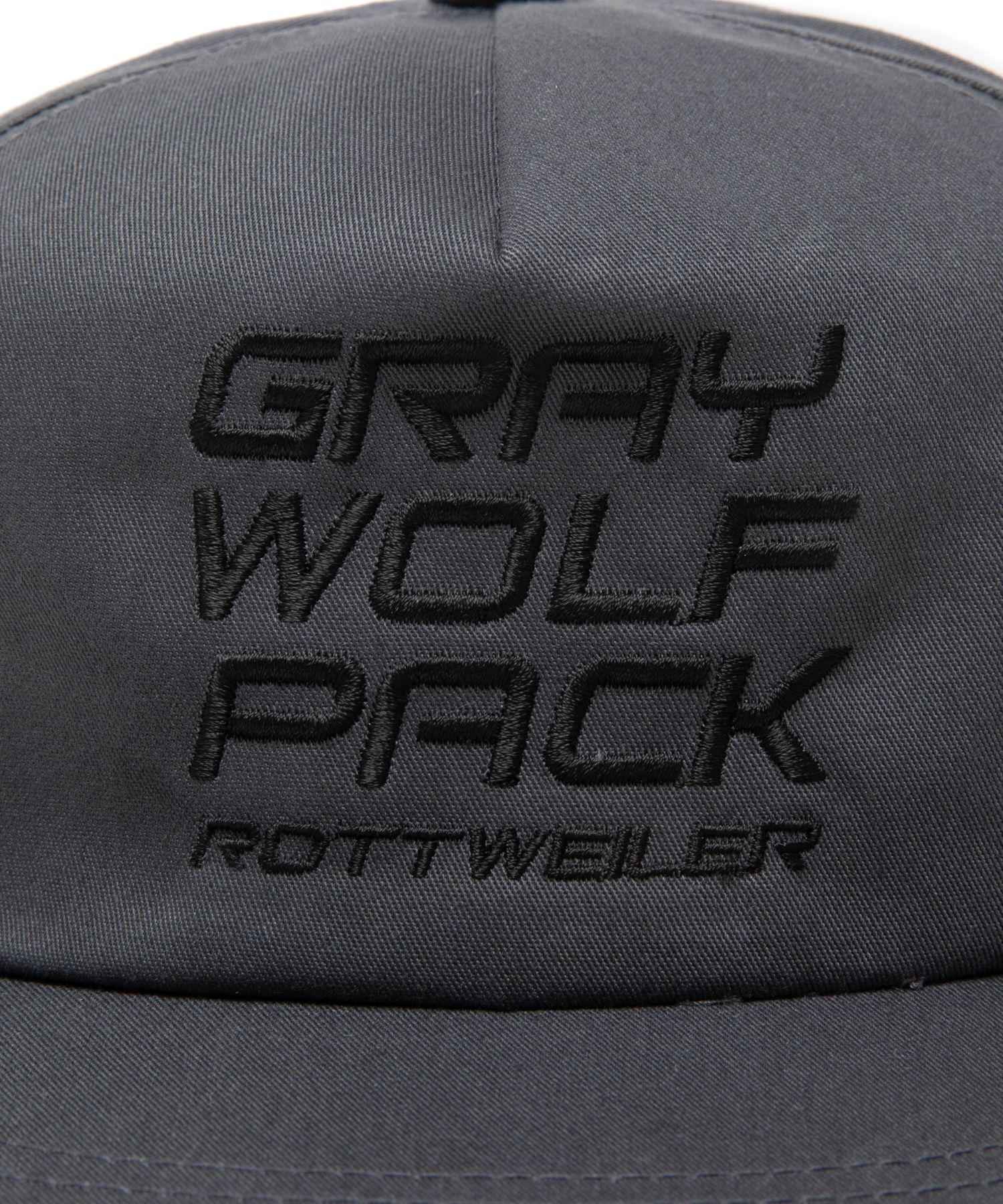 W.P CAP (GRAY) / ロゴ刺繍 ベースボールキャップ - フリーサイズ