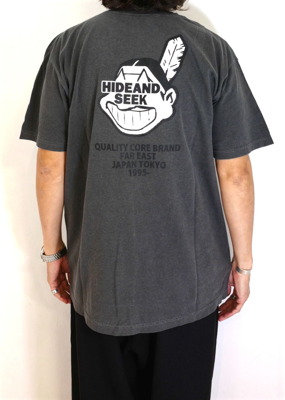 Indian S/S Tee (D-BLACK) / ロゴ プリントTee