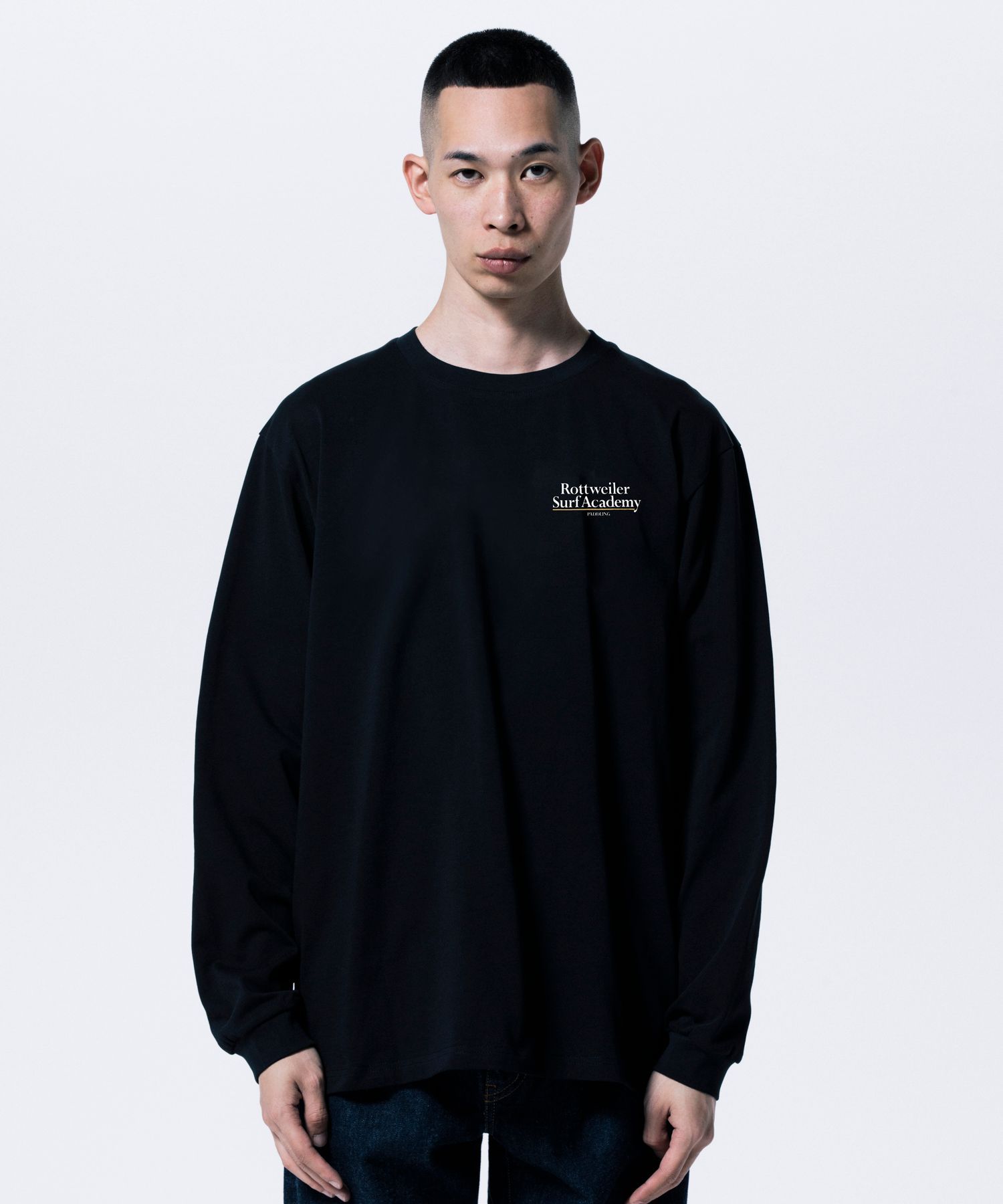 R9 SURF ACADEMY LS TEE (BLACK) /  オリジナル ロゴプリント ロングスリーブ Tシャツ