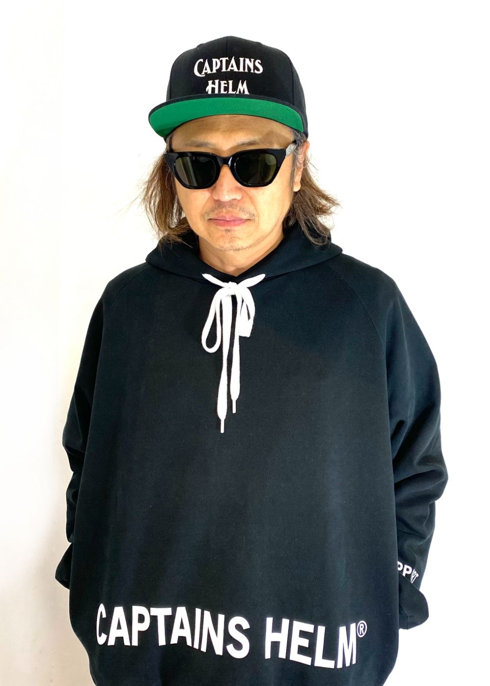 LOGO SNAP BACK CAP (BLACK) / ロゴ刺繍 ベースボール キャップ