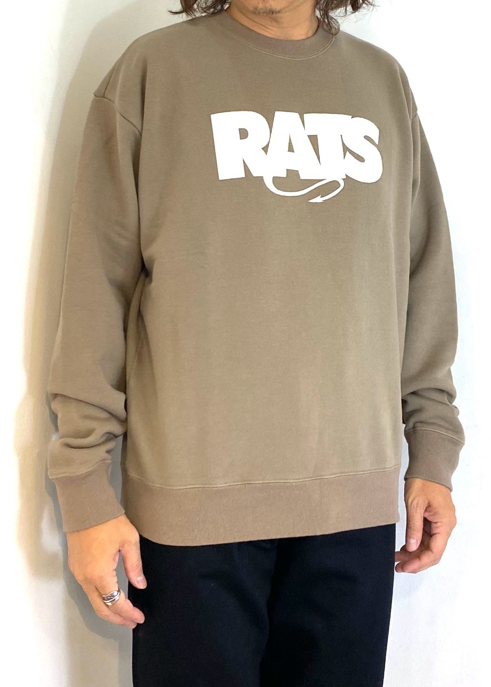 BOX LOGO SWEAT (KHAKI) / ロゴ アップリケ スウェット
