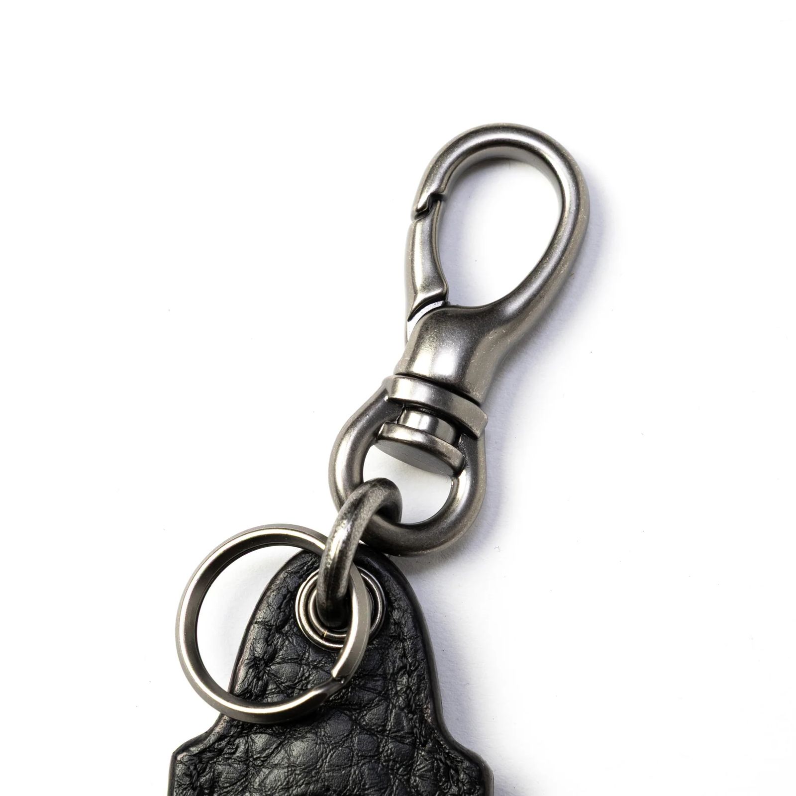 ROUND STUDS LEATHER KEY RING ＜TYPE A＞ (BLACK) / スタッズ レザー キーリング
