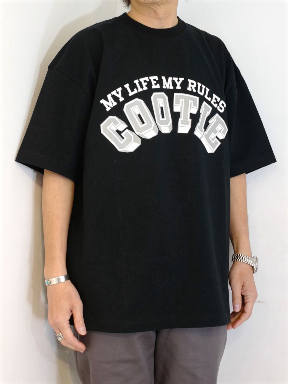 COOTIE PRODUCTIONS - Open End Yarn Print S/S Tee (BLACK) / ロゴ