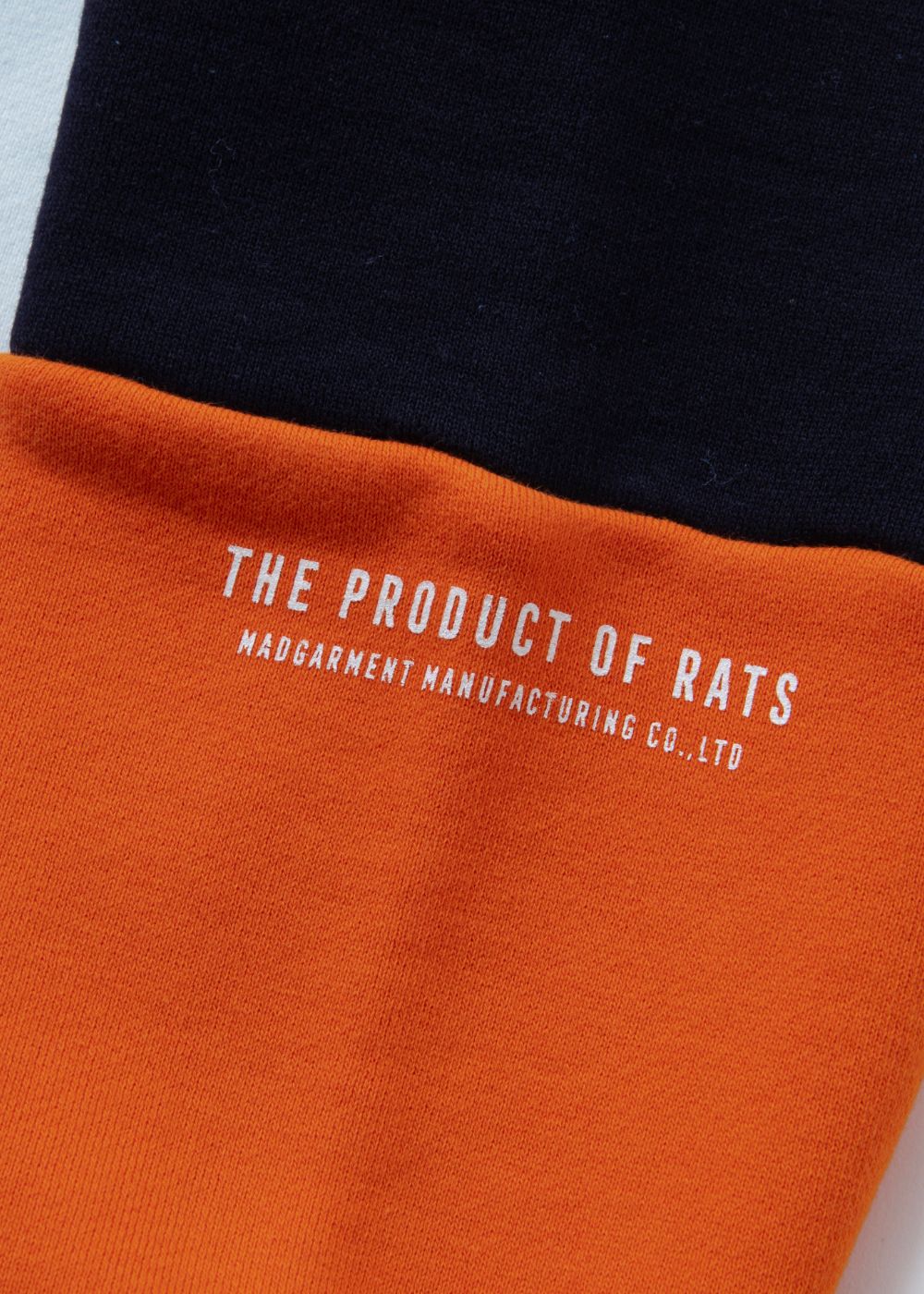 RATS - CROSS CUT CREW NECK SWEAT (NAVY) / 配色切り替え クルー