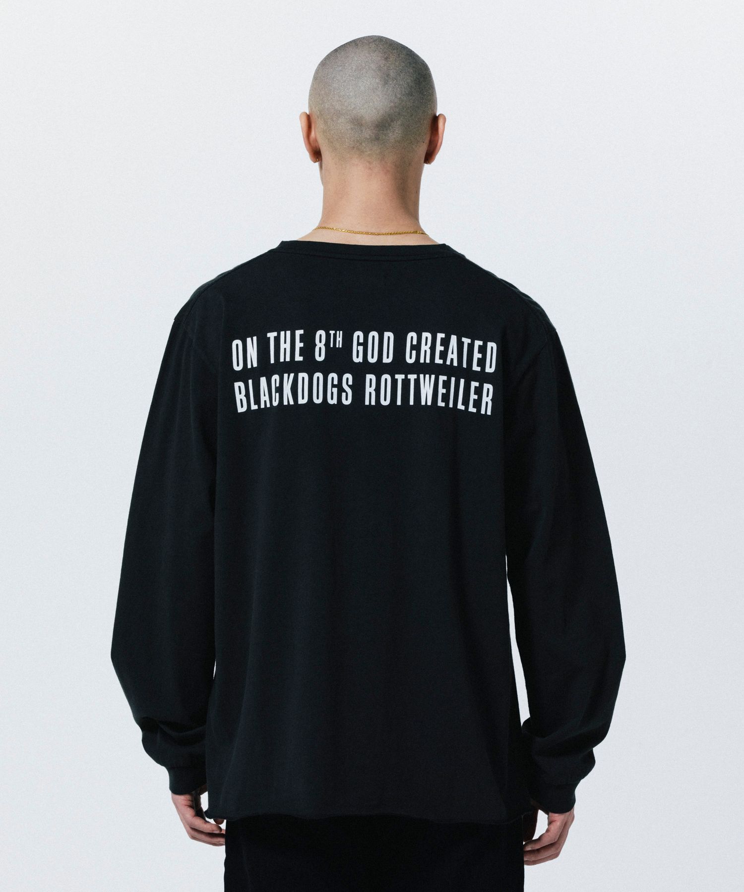 R9 GOD LS TEE (BLACK) / タイポグラフィ プリント オリジナル Tシャツ