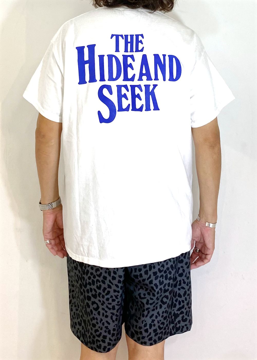 The HAS S/S Tee (WHITE) / ロゴ プリント Tシャツ