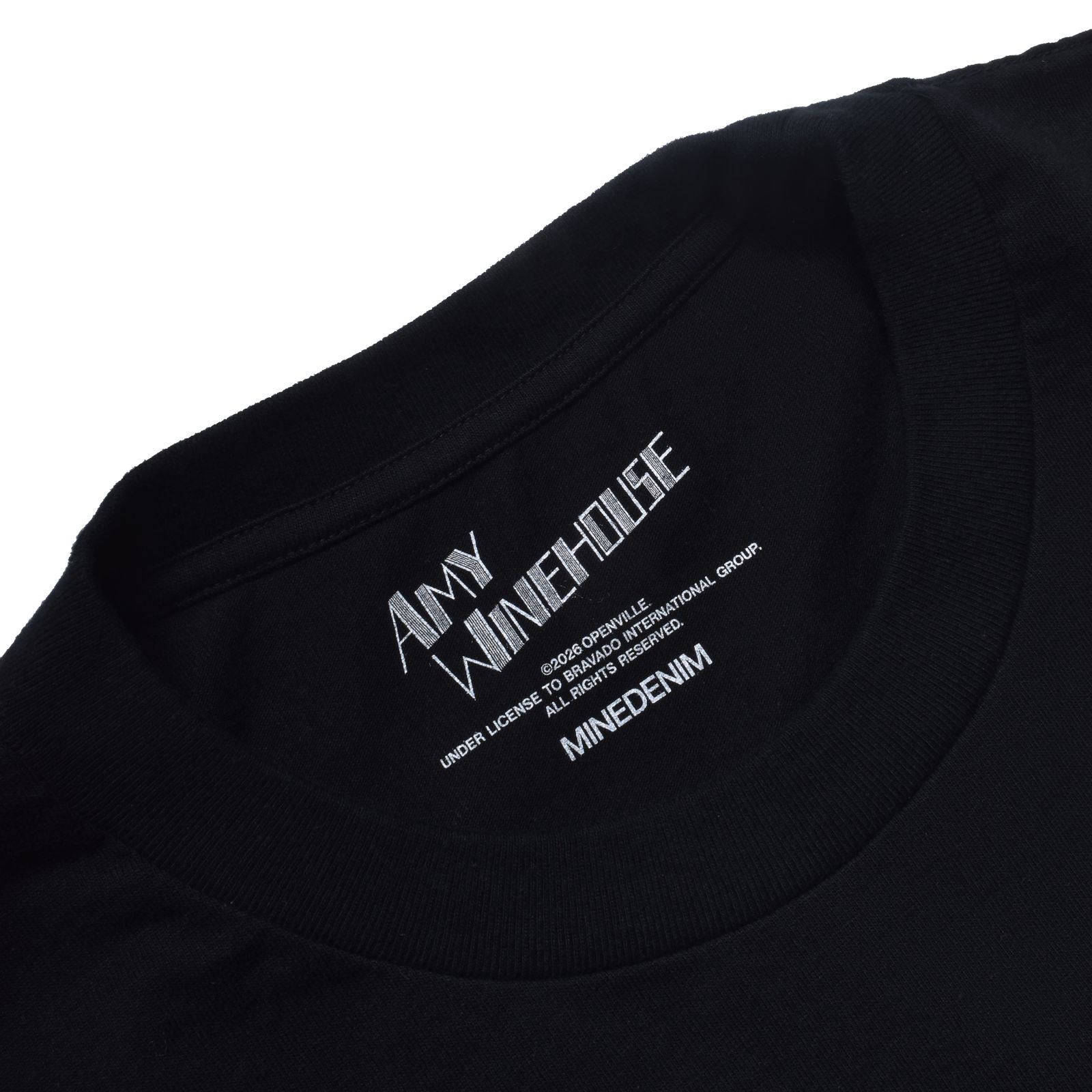 Amy Winehouse "Lean On A Car" Photo S/S (BLACK) / エイミー・ワインハウス コラボ Tシャツ