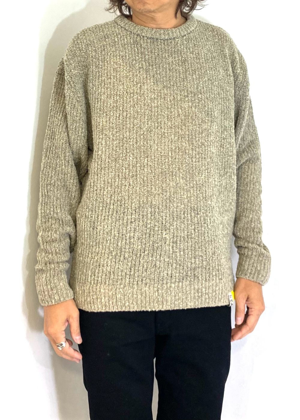 ×EYYA BOUCLE CREW NECK KNIT SWEATER (SAND) / ×エイヤ ブークレ ニット セーター