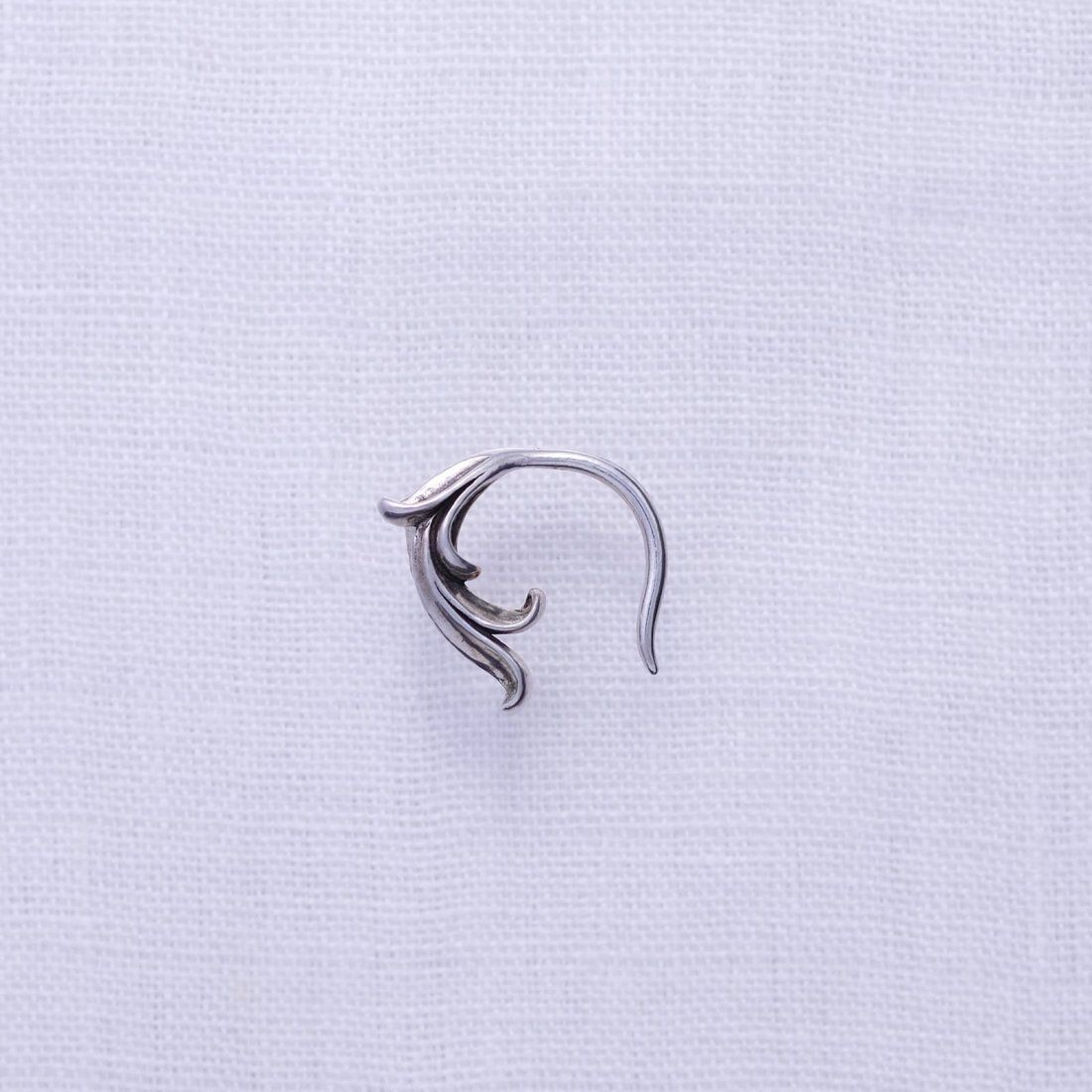 Arabesque Droop Pierced Earring (SILVER) / アラベスクイヤリング