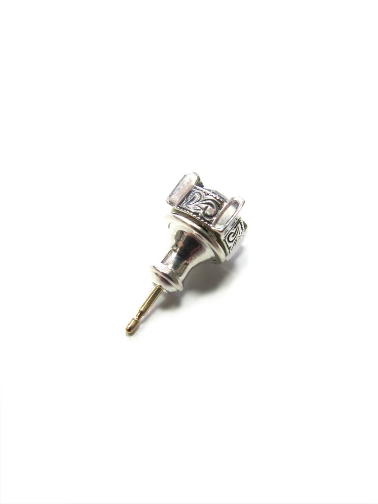 ANTIDOTE BUYERS CLUB - ENGRAVED CUT STONE EARRING (SILVER 