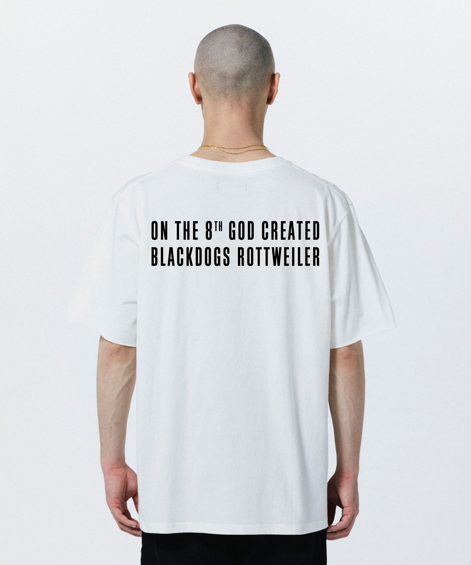 R9 GOD TEE (WHITE) / タイポグラフィ プリント オリジナル Tシャツ