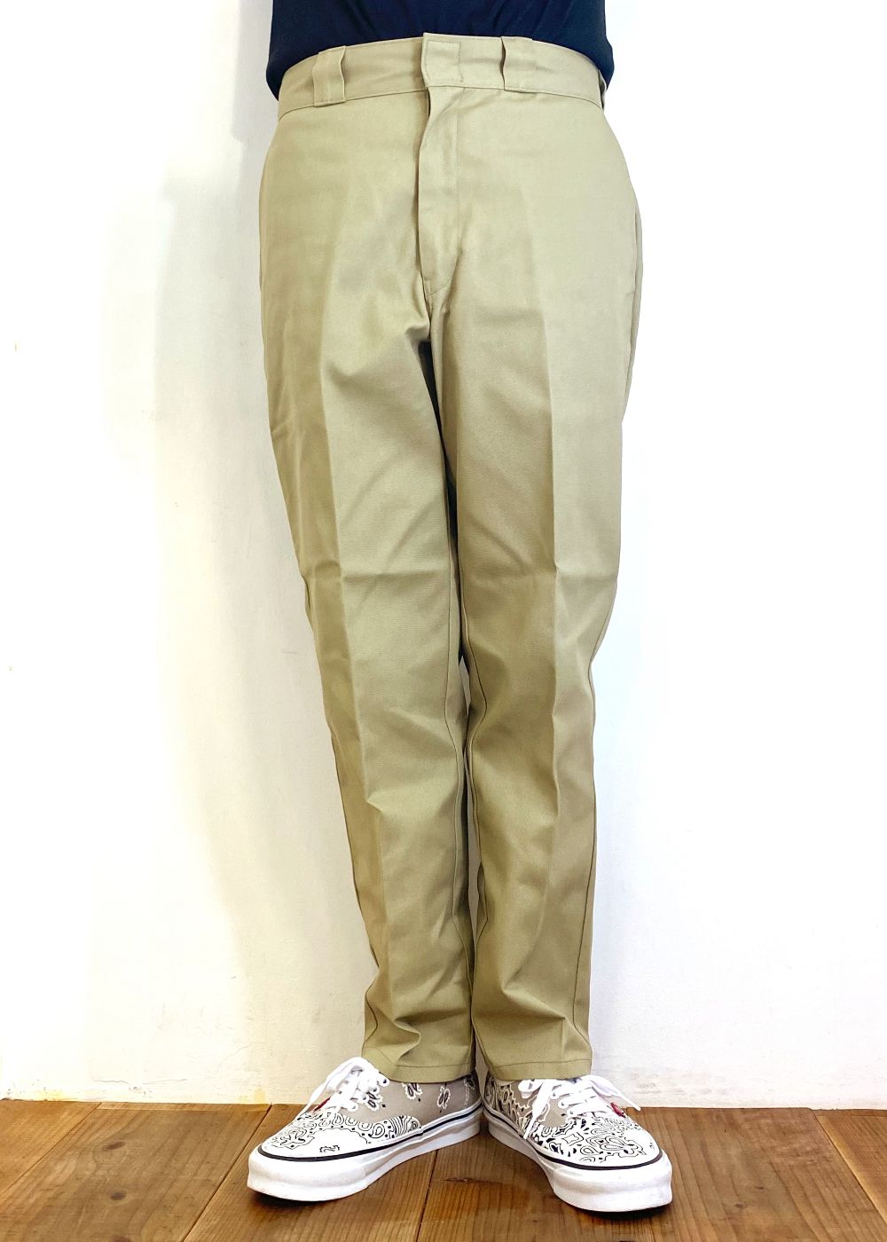 DICKIES 10L TC PANTS "THUNDERS" (KHAKI) / ディッキーズ コラボ チノパンツ