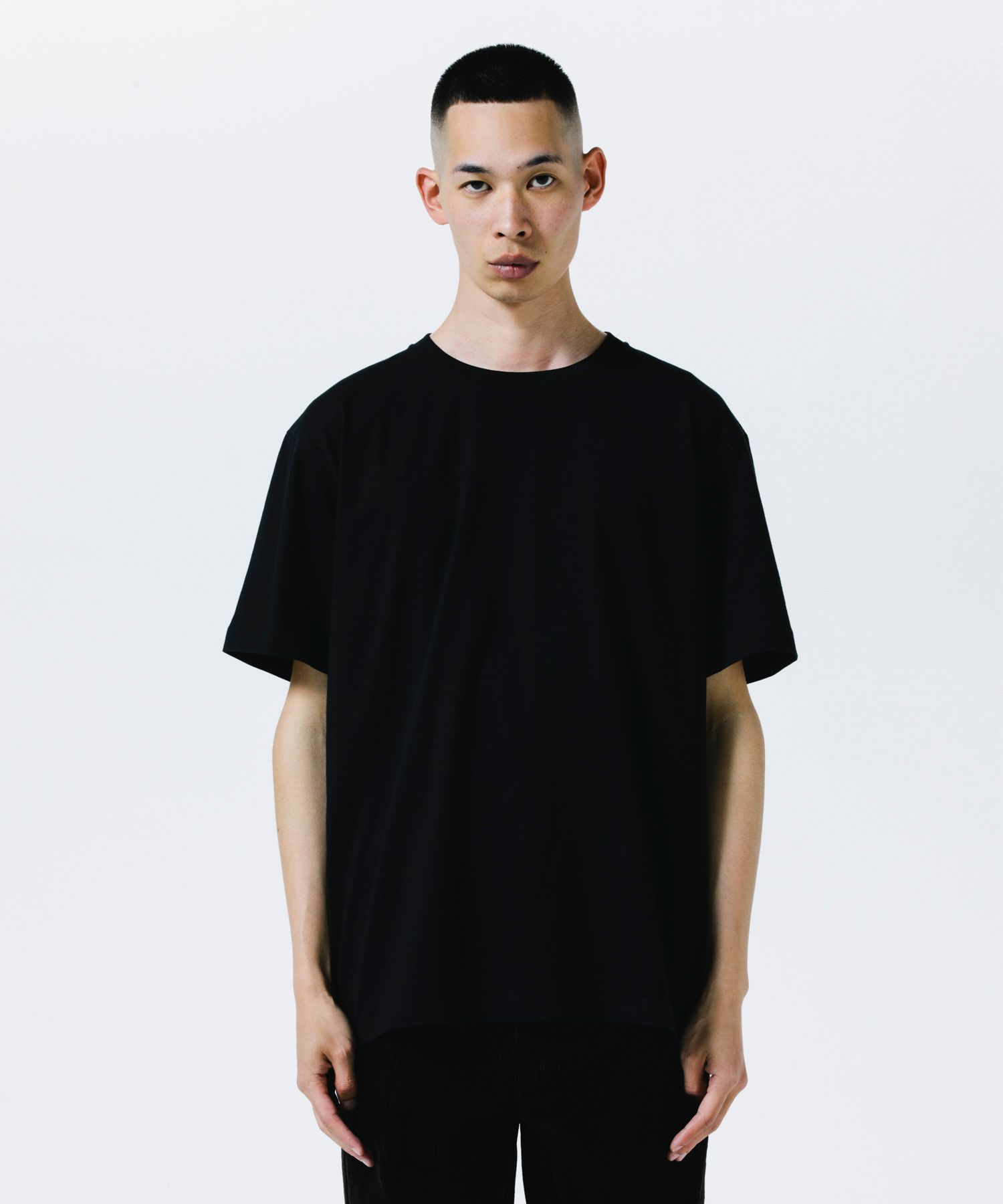 R9 BASIC TEE (BLACK) /  オリジナル ロゴプリント Tシャツ