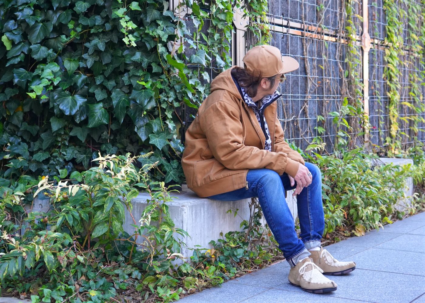 BROWN JACKET / RATS & HIDEANDSEEK | LOOPHOLE BROWN JACKET / RATS & HIDEANDSEEK | LOOPHOLE